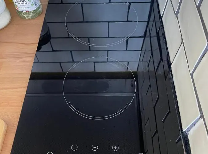 Avec Balcon A 50 M De La Corniche Vendeenne *